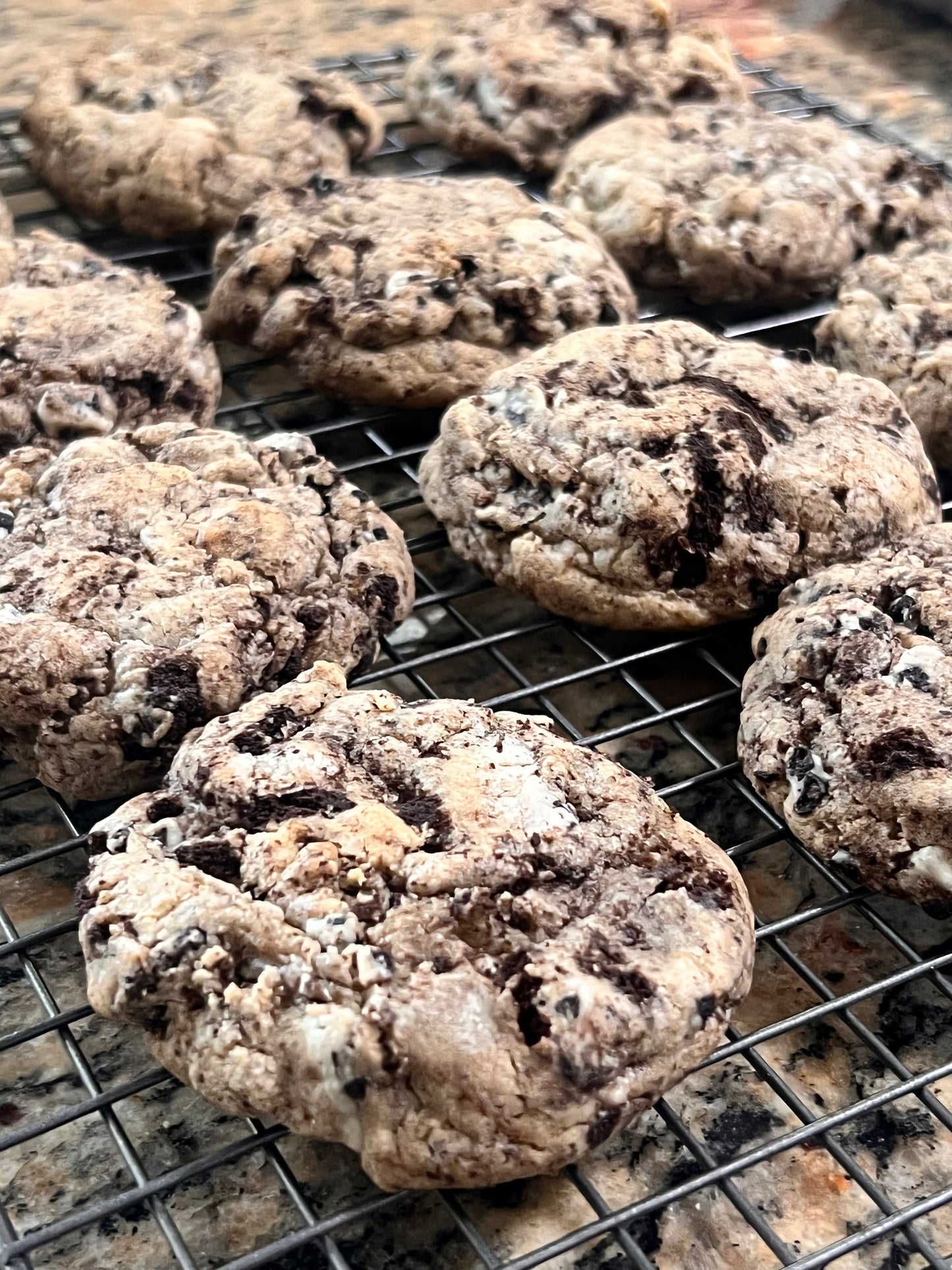 1/2 Dozen Cookies N Cream