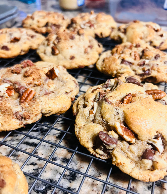 1/2 Dozen Chocolate Pecan